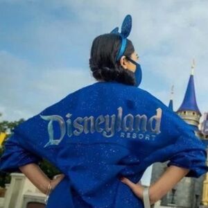 Disneyland Spirit Jersey XS Wishes Come True Disney Glitter Blue Silver